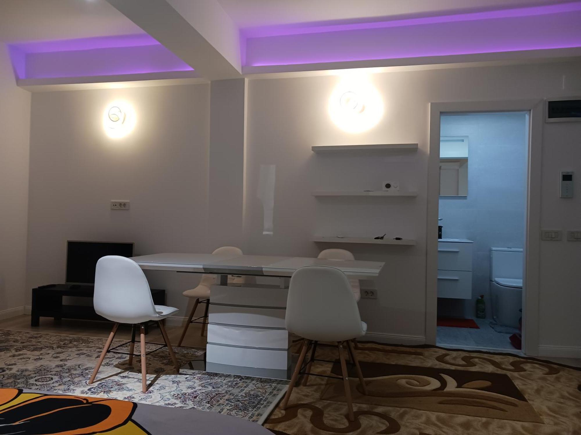 Myky Mouse Nu Primesc Santieristi Si Petrecareti Apartment Bucharest Luaran gambar